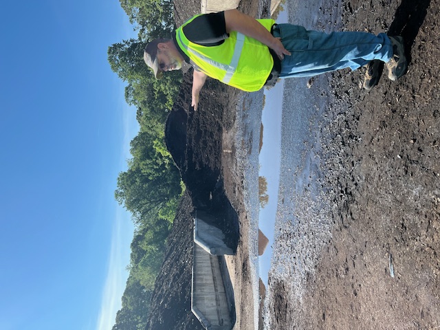 Man explaining landfill.jpg